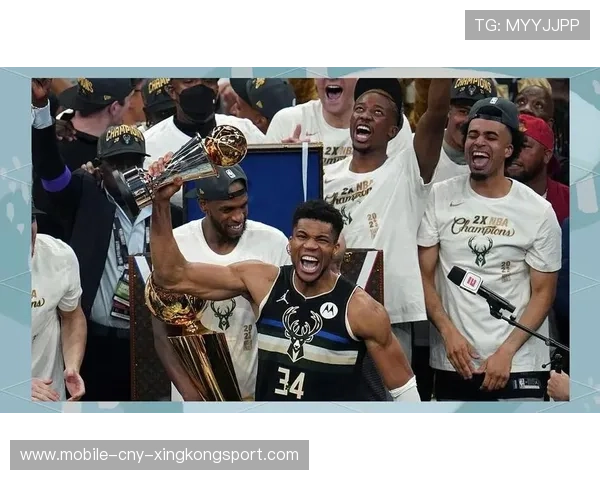 字母哥受邀在大学演讲，讲述奋斗与坚持