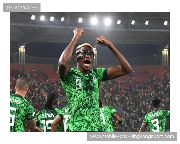 奥斯梅恩禁区内强势对抗：从碰撞到进球的王者逻辑