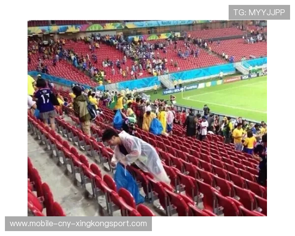 海港球迷圈横幅文化：王朝意识如何炼成？