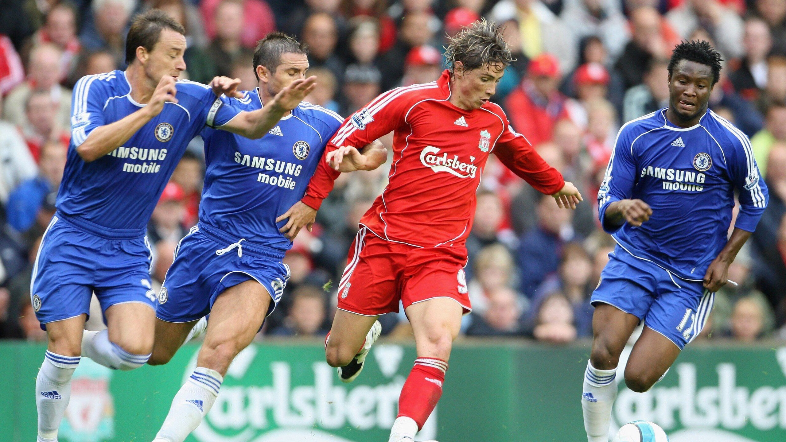 田径“绕场慢跑冥想赛” 比拼谁最能保持均匀呼吸